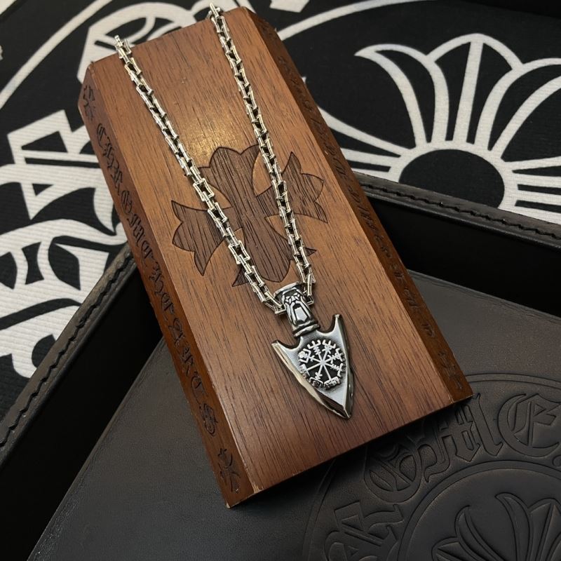 Ch*0me He**ts necklaces